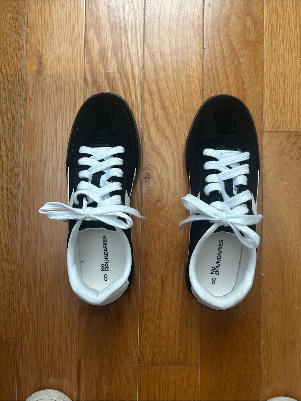 No Boundaries Black and White Casual Lace-Up Sneakers